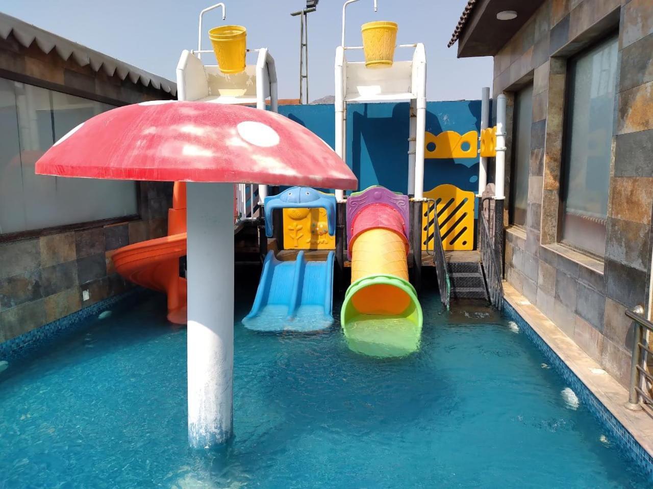 شاليهات الكوخ السويسري وأكوابارك Villa Ash Shishah Exterior foto